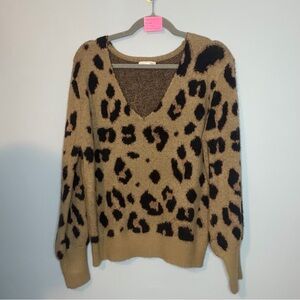 Gianni Bini Leopard Print V-Neck Sweater